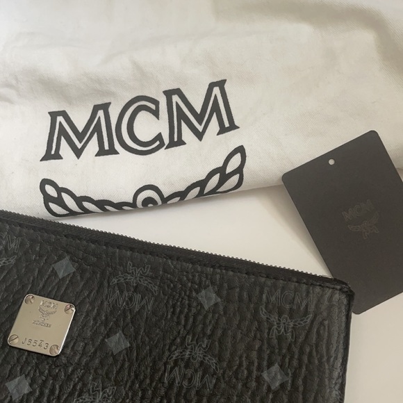 MCM Visetos Pouch/Wristlet - Picture 12 of 12